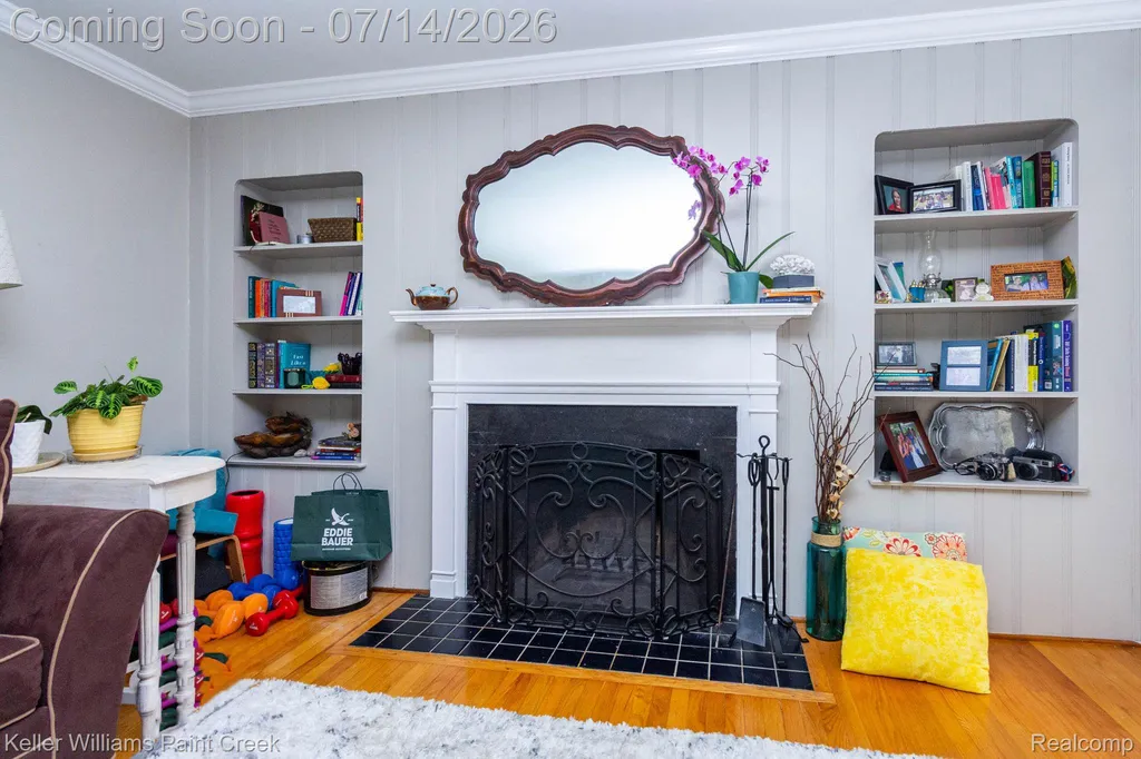 1466 Hampton Road Grosse Pointe Woods City MI 48236