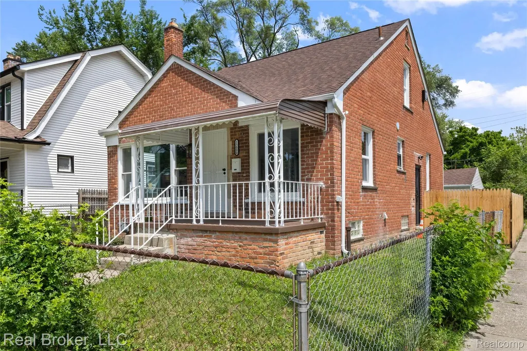 15000 Stansbury Street Detroit City MI 48227