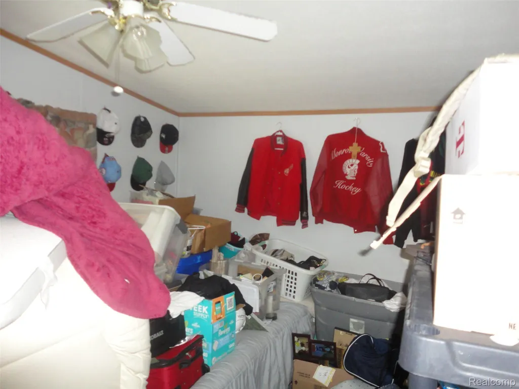 983 Tanners Landing Raisinville Township MI 48161