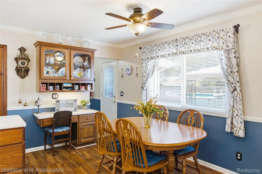 3227 N Shoreview Drive Fort Gratiot Charter Township MI 48059
