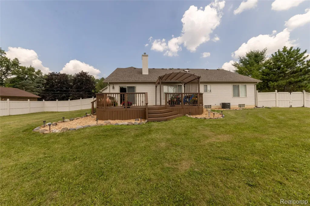 38575 Barth Street Romulus City MI 48174