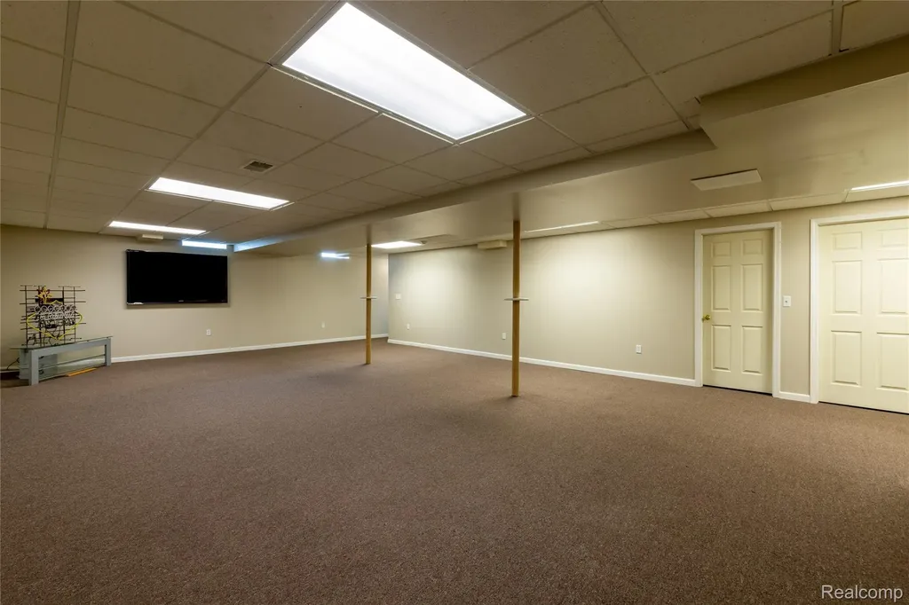 38575 Barth Street Romulus City MI 48174