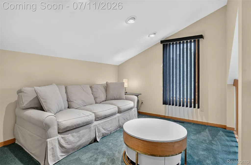 7772 Athlone Drive Hamburg Township MI 48116