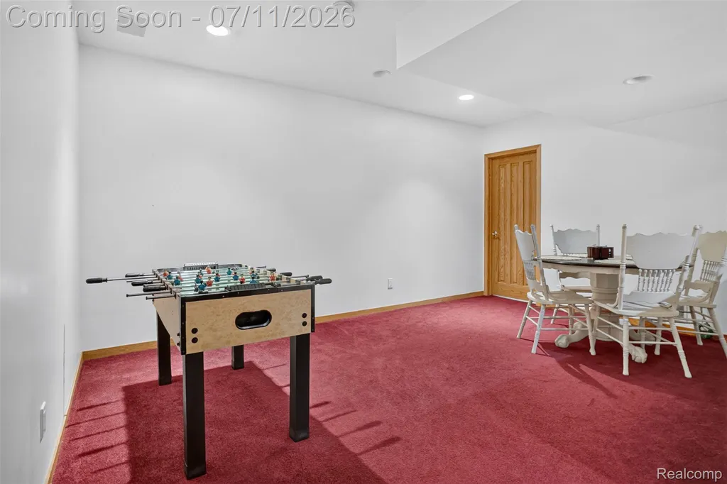 7772 Athlone Drive Hamburg Township MI 48116