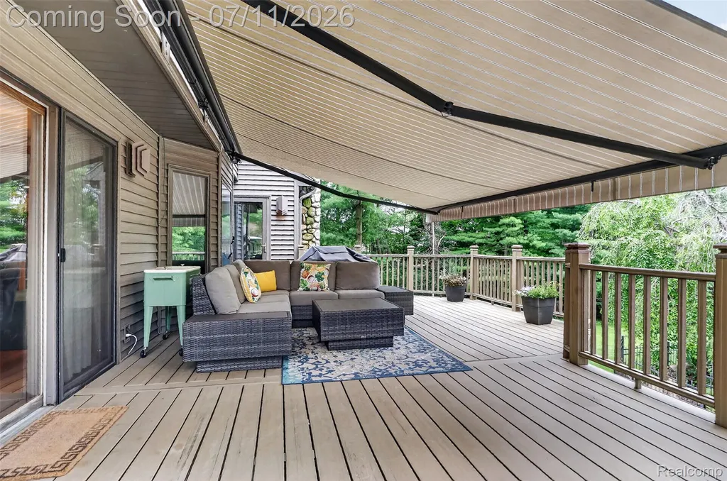 7772 Athlone Drive Hamburg Township MI 48116