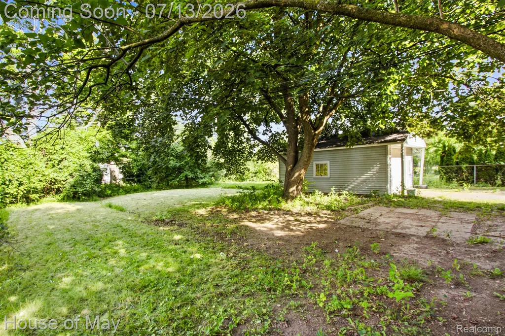 17318 Centralia Redford Charter Township MI 48240