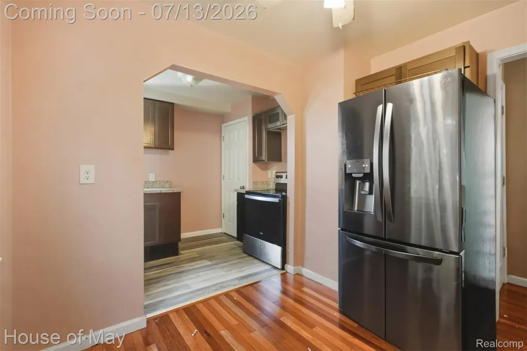 17318 Centralia Redford Charter Township MI 48240