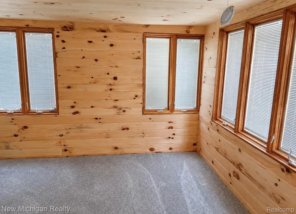 107 Hunter Drive Lincoln Township MI 48632