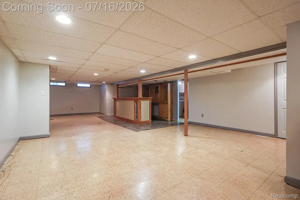 31141 Gladys Avenue Westland City MI 48185