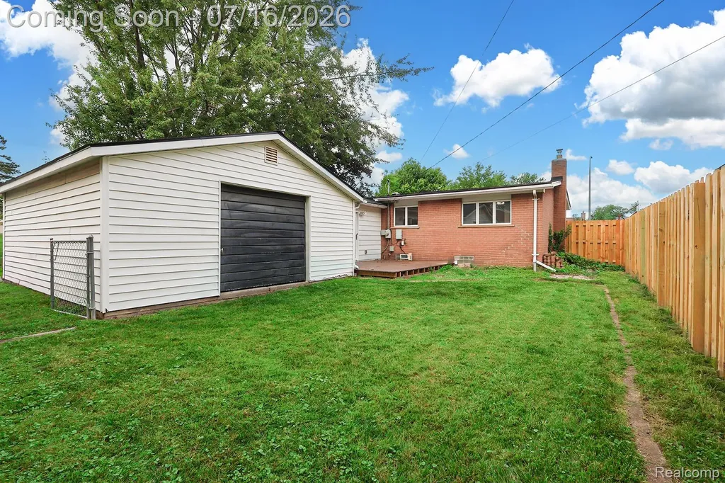 31141 Gladys Avenue Westland City MI 48185