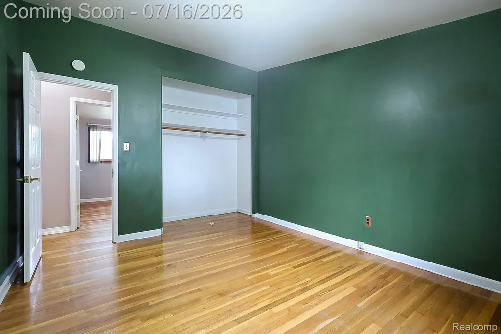 31141 Gladys Avenue Westland City MI 48185