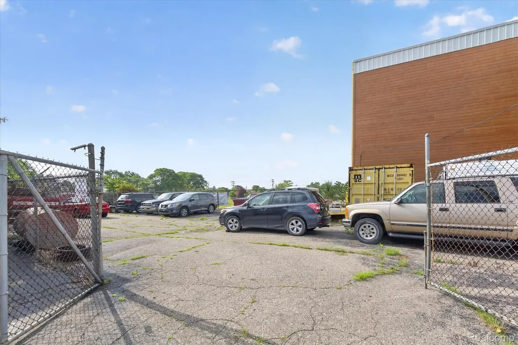16550 Wilson Avenue Eastpointe City MI 48021