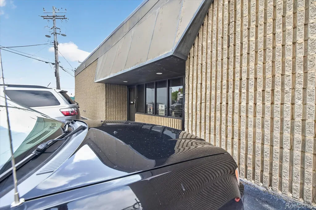 16550 Wilson Avenue Eastpointe City MI 48021