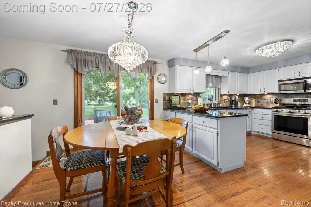 3425 Lomar Drive Fort Gratiot Charter Township MI 48059