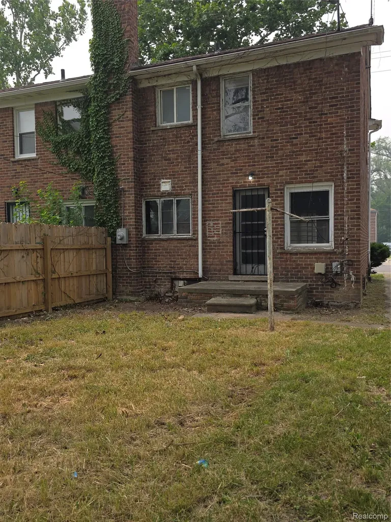 18432 Greenfield Road Detroit City MI 48235