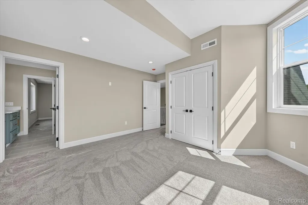 54462 Brenda Drive Macomb Township MI 48042