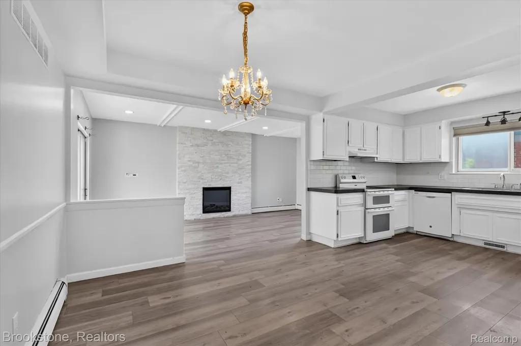 34294 Greentrees Road Sterling Heights City MI 48312