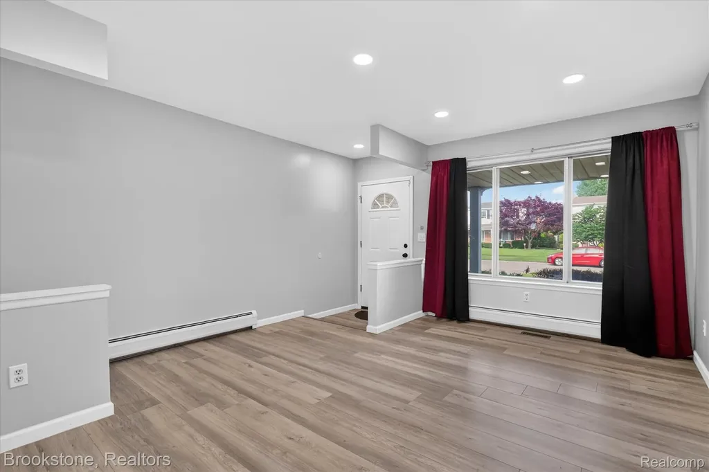 34294 Greentrees Road Sterling Heights City MI 48312