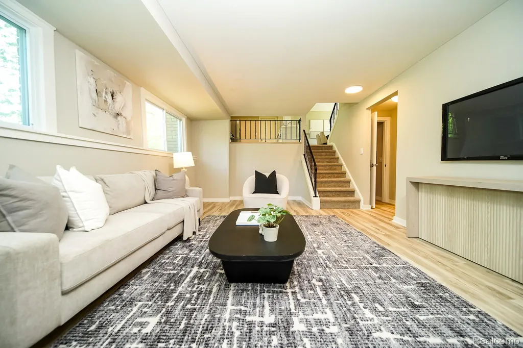48297 Mallard Drive Chesterfield Township MI 48047