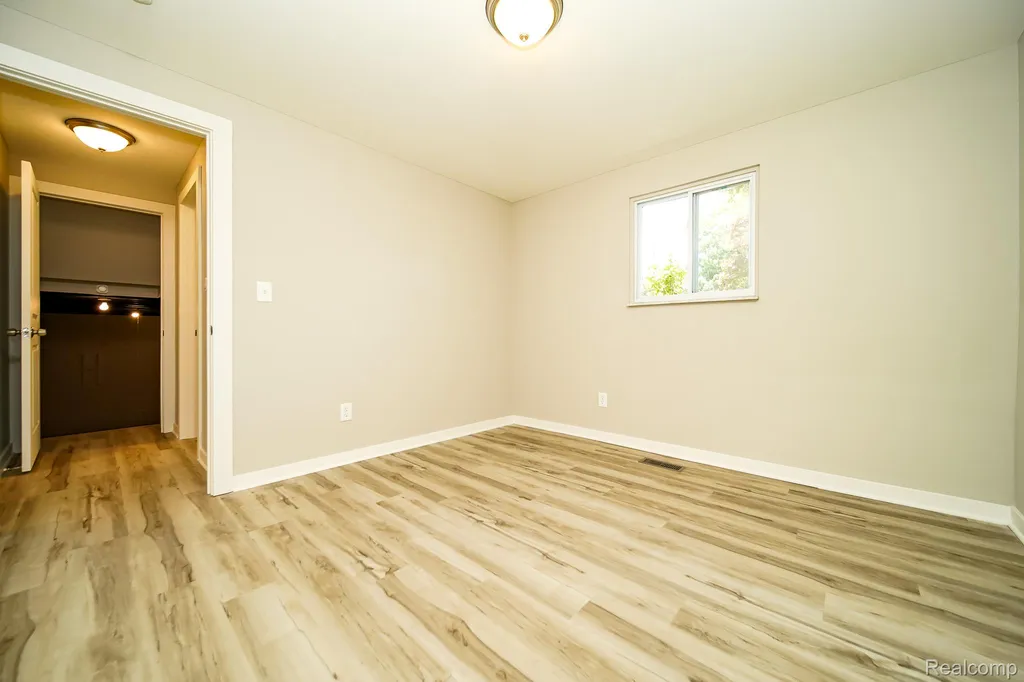 48297 Mallard Drive Chesterfield Township MI 48047