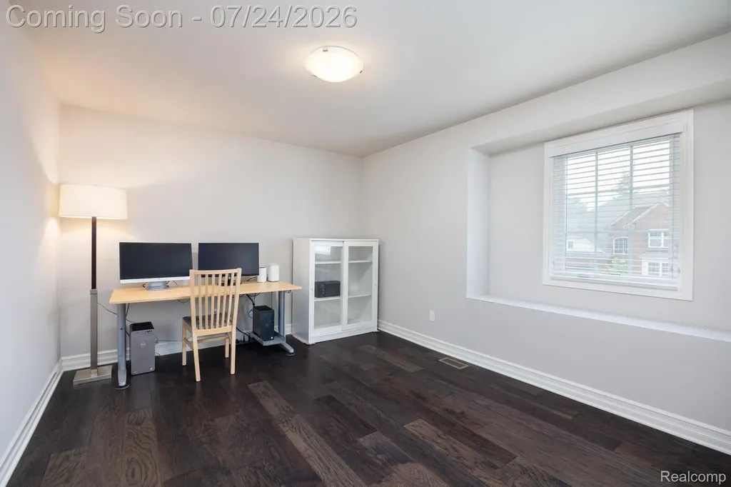 3534 Birchmount Drive Troy City MI 48083