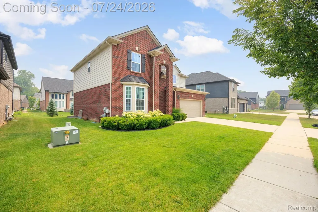 3534 Birchmount Drive Troy City MI 48083