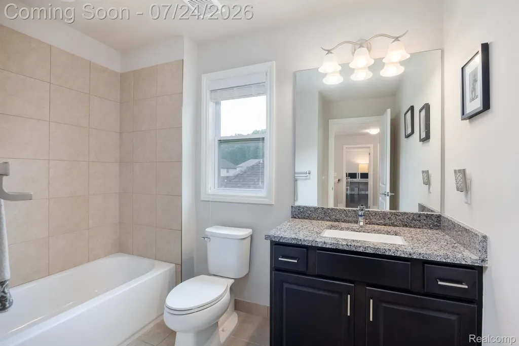3534 Birchmount Drive Troy City MI 48083