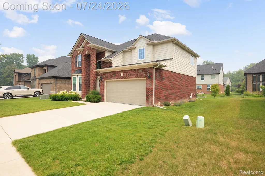 3534 Birchmount Drive Troy City MI 48083