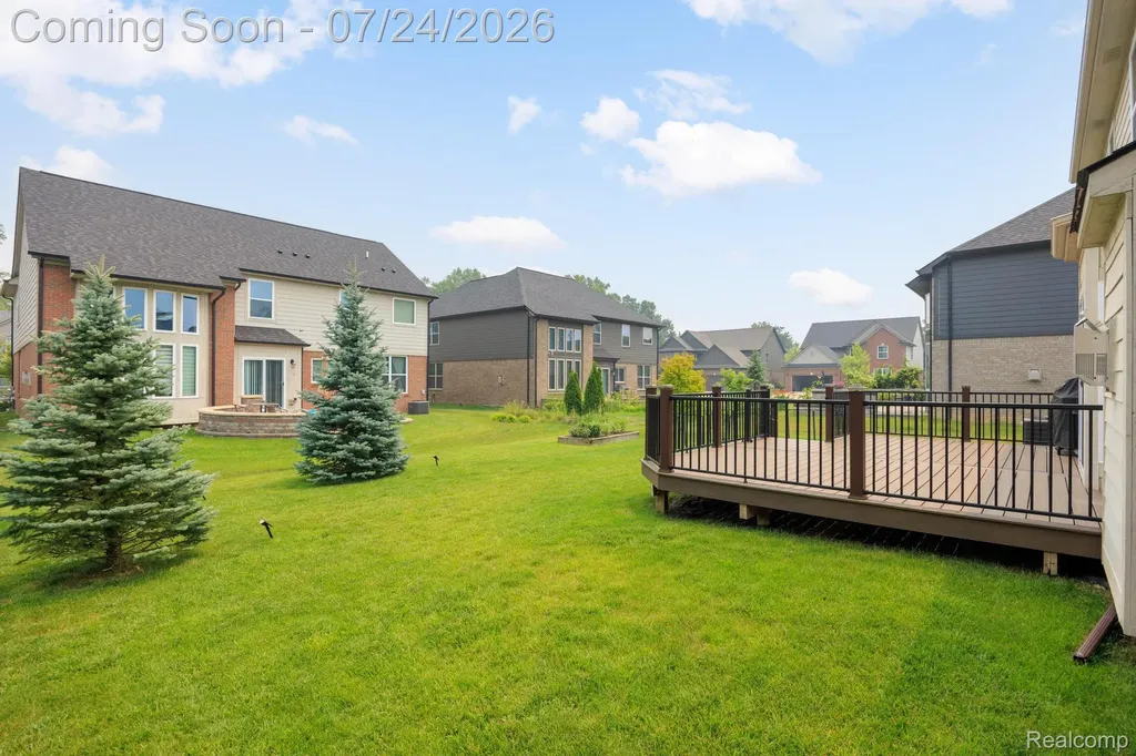 3534 Birchmount Drive Troy City MI 48083