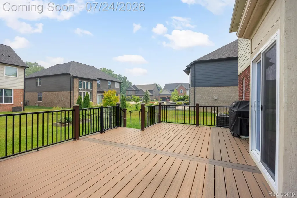 3534 Birchmount Drive Troy City MI 48083