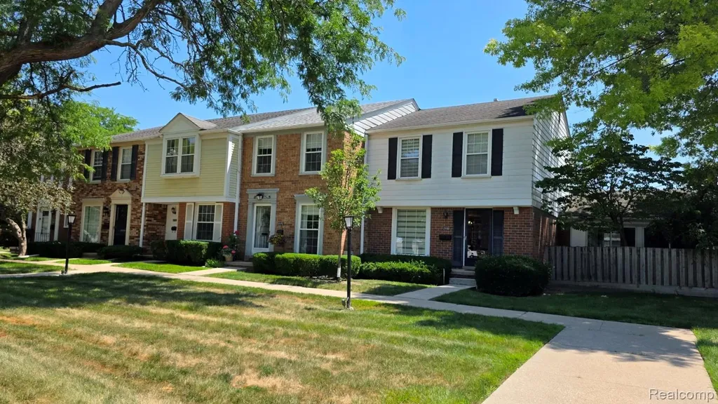 21150 Beaconsfield Street St. Clair Shores City MI 48080