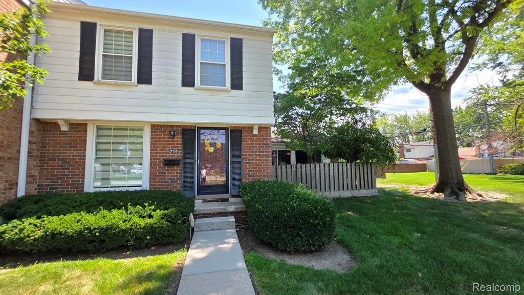 21150 Beaconsfield Street St. Clair Shores City MI 48080