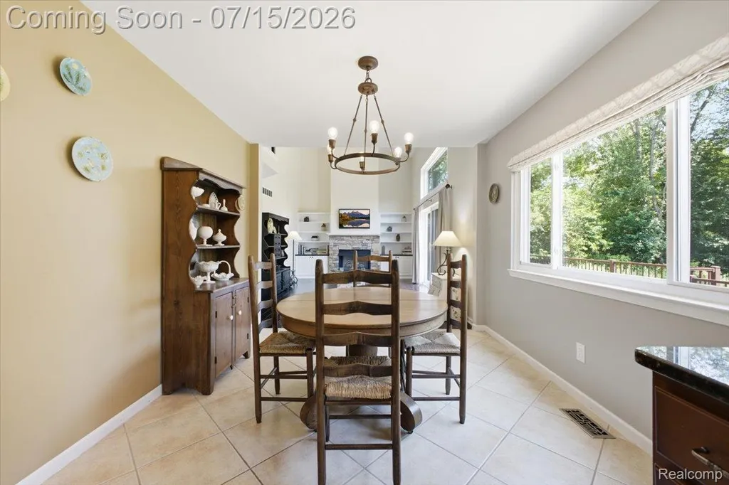 4638 Fox Chase Drive White Lake Charter Township MI 48383