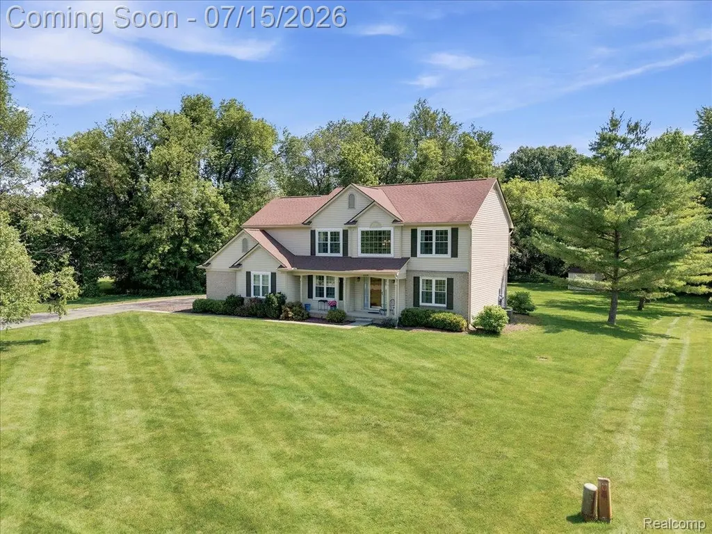 4638 Fox Chase Drive White Lake Charter Township MI 48383