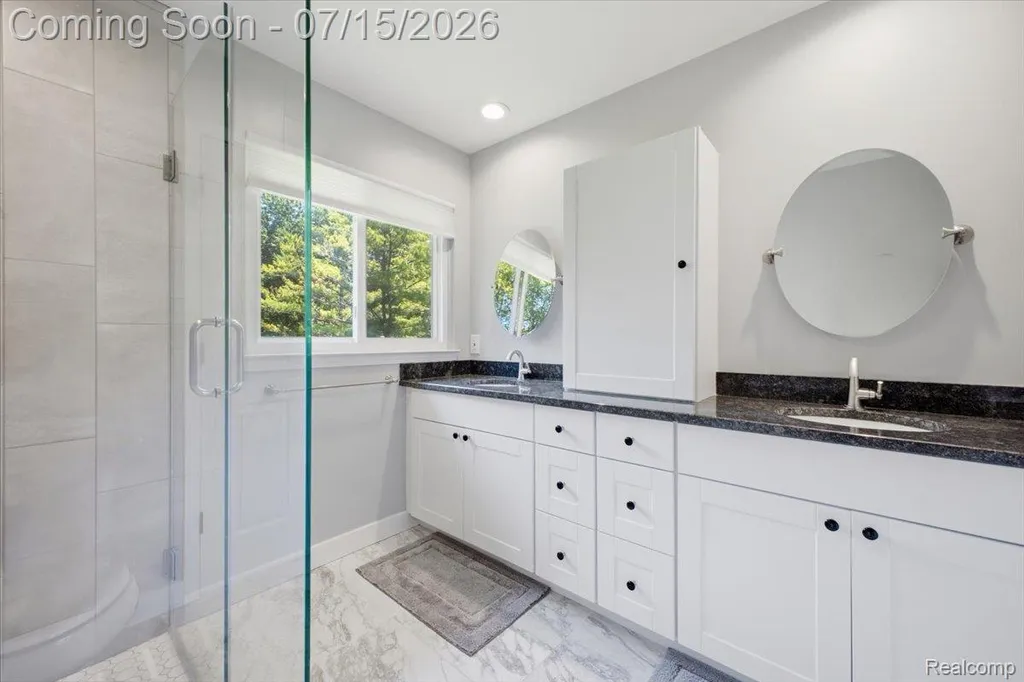 4638 Fox Chase Drive White Lake Charter Township MI 48383