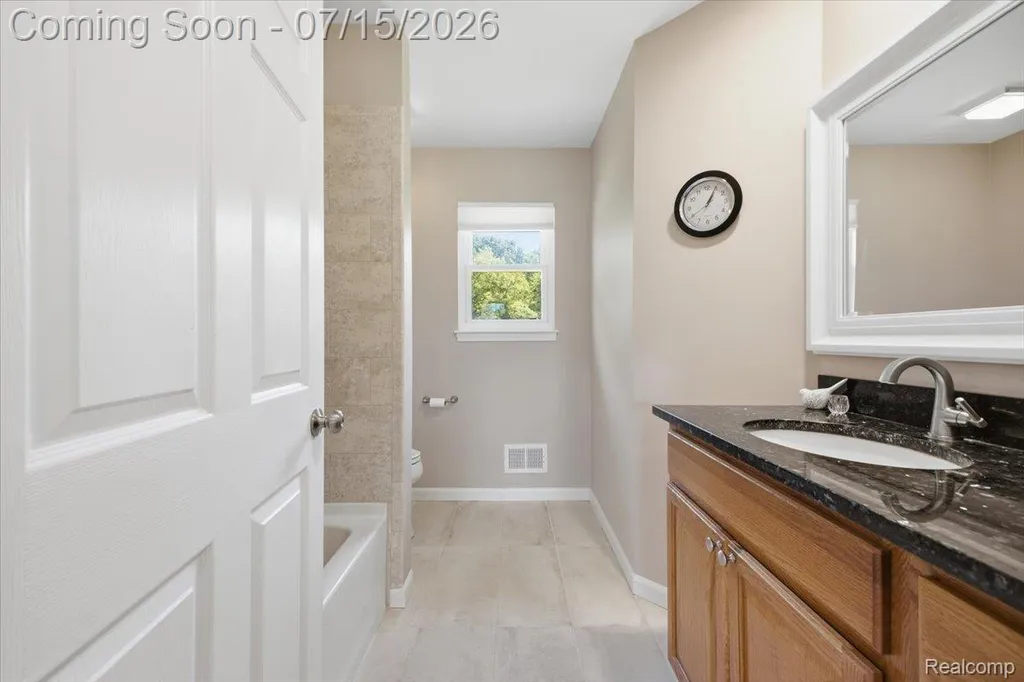 4638 Fox Chase Drive White Lake Charter Township MI 48383