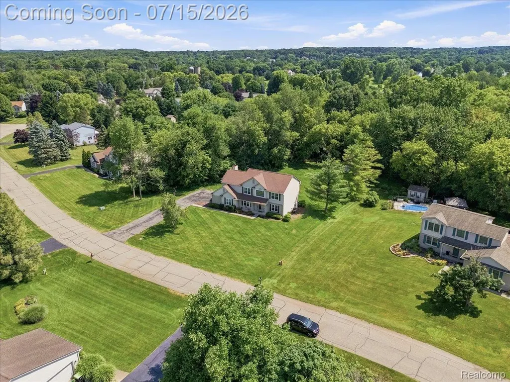 4638 Fox Chase Drive White Lake Charter Township MI 48383