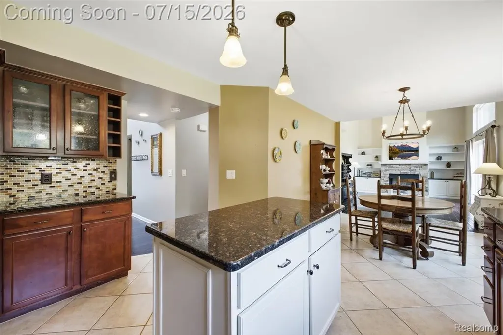 4638 Fox Chase Drive White Lake Charter Township MI 48383
