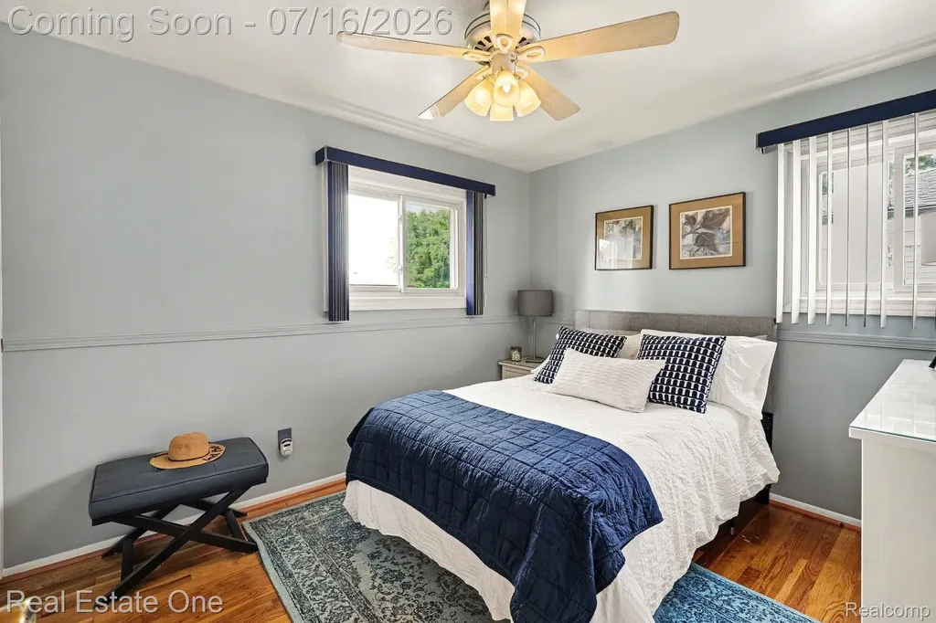 31240 Regal Drive Warren City MI 48088