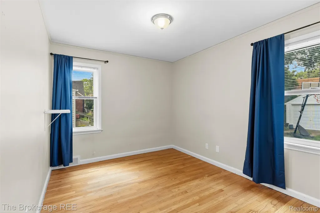 254 Albany Street Ferndale City MI 48220