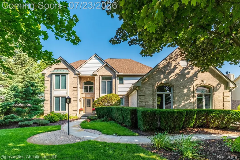 48806 Thornbury Drive Novi City MI 48374