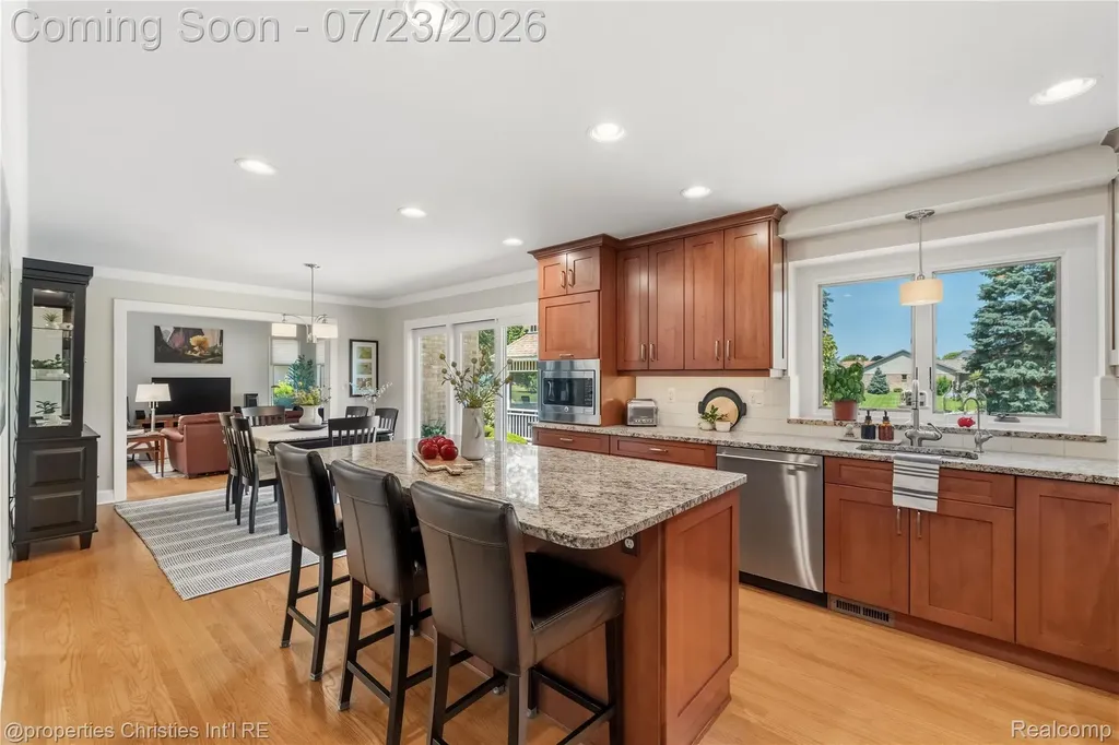 48806 Thornbury Drive Novi City MI 48374
