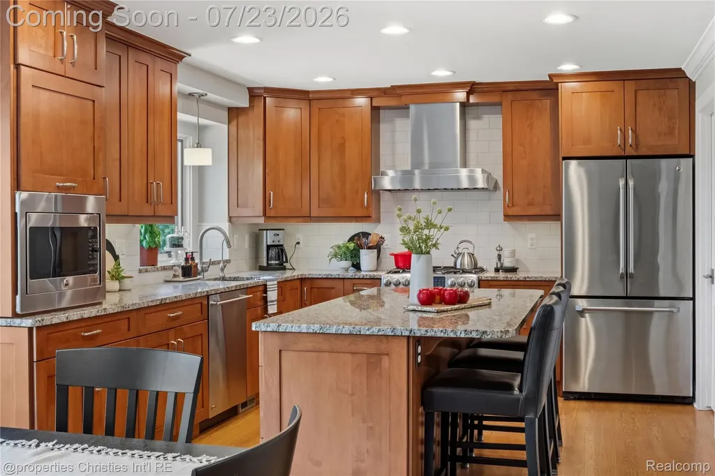 48806 Thornbury Drive Novi City MI 48374