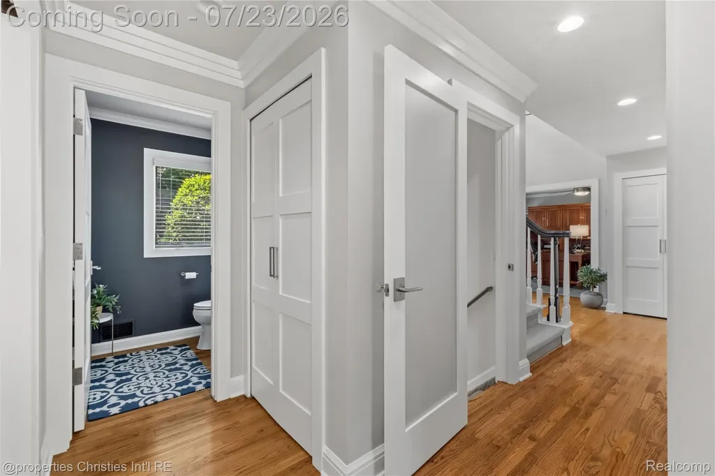 48806 Thornbury Drive Novi City MI 48374