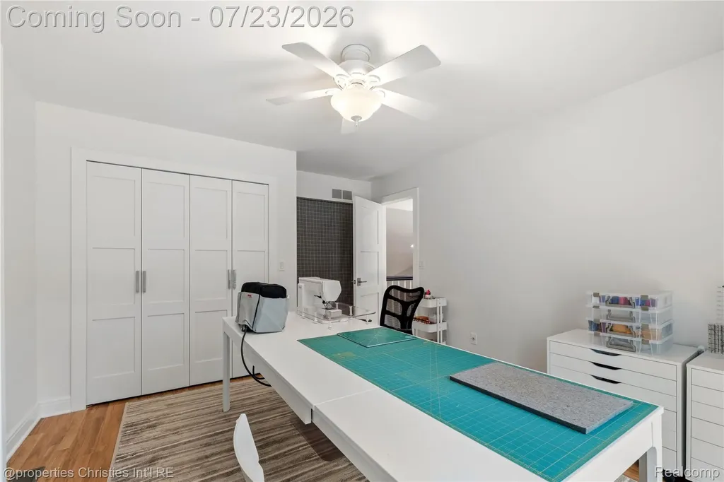 48806 Thornbury Drive Novi City MI 48374