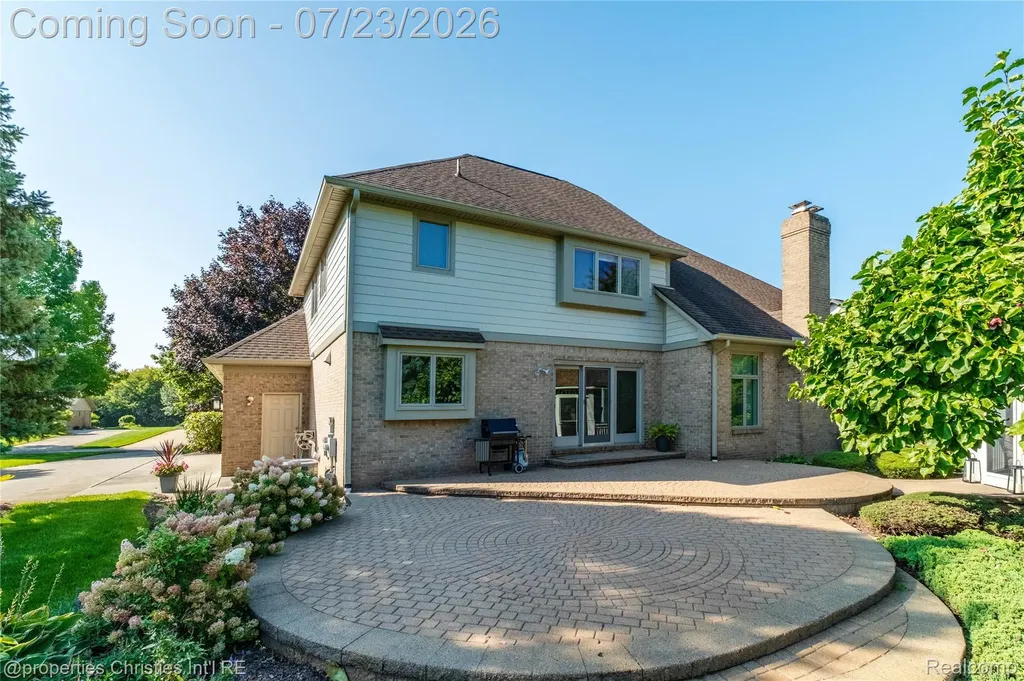 48806 Thornbury Drive Novi City MI 48374