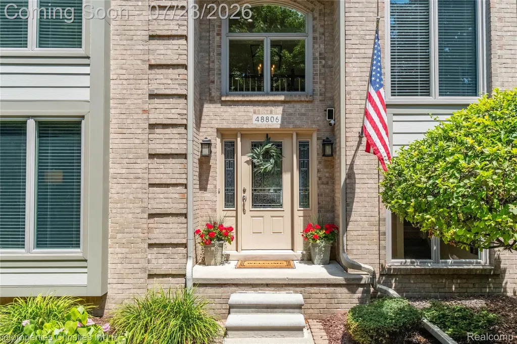 48806 Thornbury Drive Novi City MI 48374