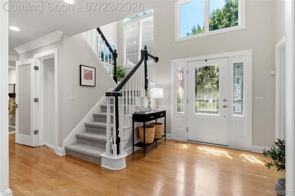 48806 Thornbury Drive Novi City MI 48374