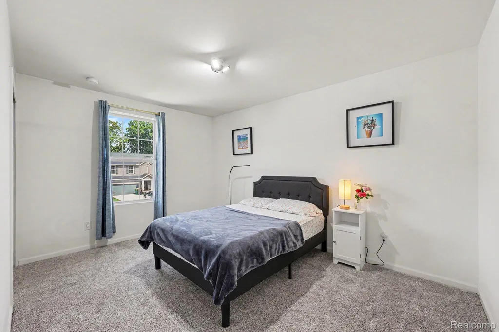 24461 Jade Drive Farmington Hills City MI 48336