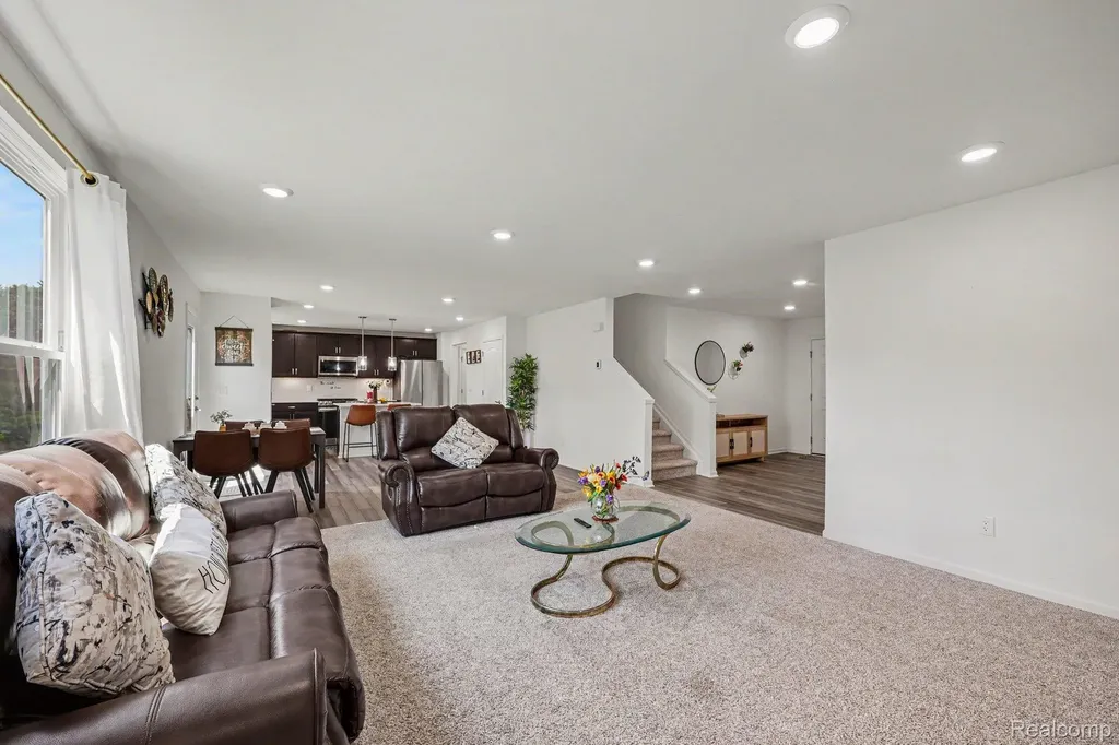 24461 Jade Drive Farmington Hills City MI 48336